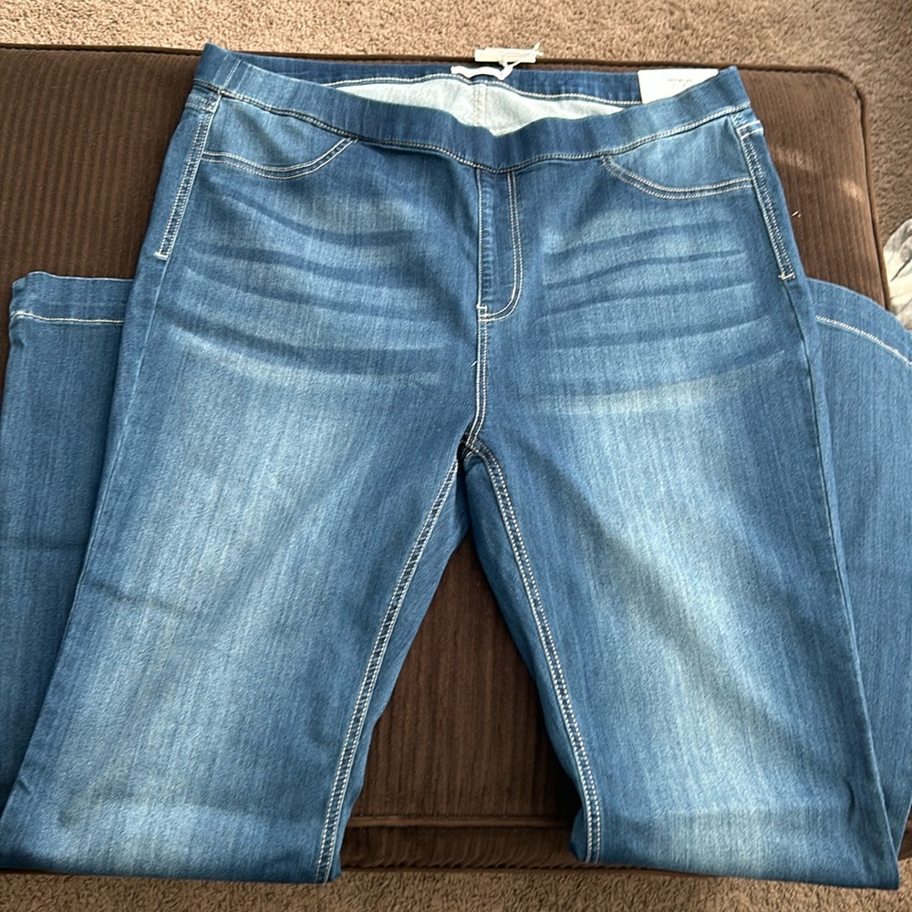 NWT cello bootcut jeans